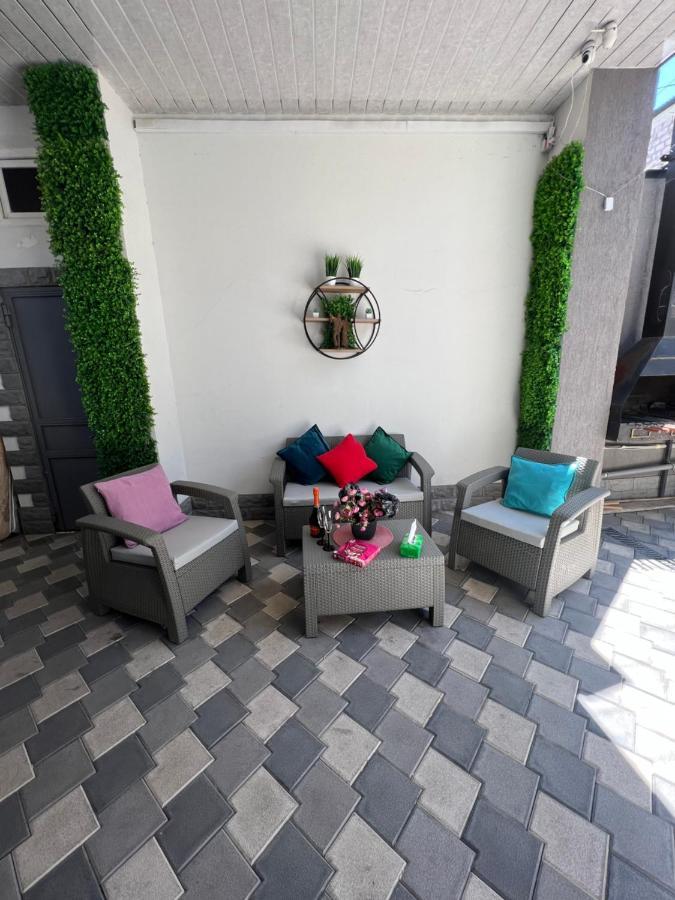 Cool Blue Interior Self Check In Apartment Yerevan Ngoại thất bức ảnh